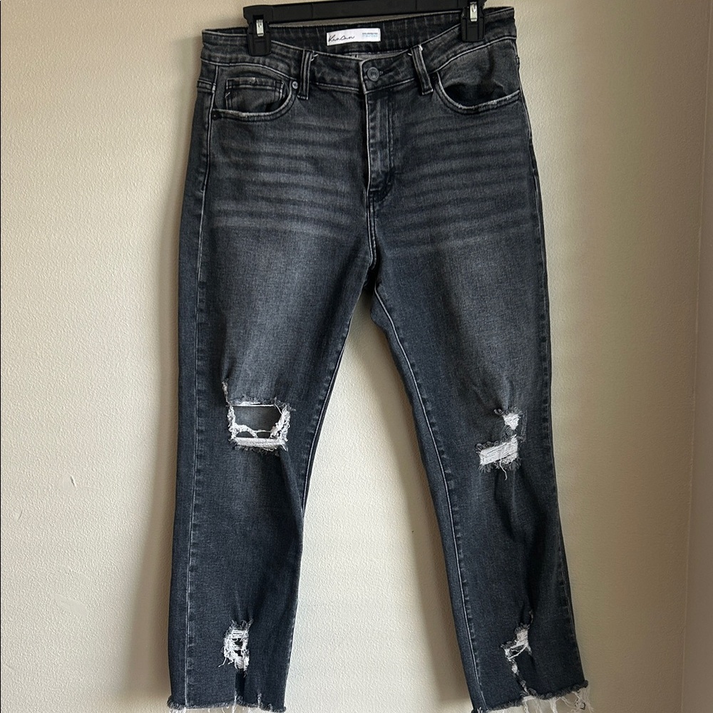 KanCan Women's Black Distressed Cropped Jeans Size 29-8/10